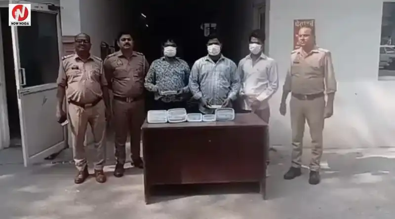 नोएडा में मोबाइल चोरी करने वाले गिरोह का खुलासा, तीन आरोपी गिरफ्तार, 10 मोबाइल फोन मिले