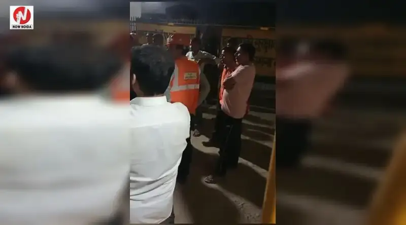 ग्रेटर नोएडा की सीमेंट कंपनी में हादसे के बाद बवाल, कर्मचारी की मौत पर कार्रवाई की मांग को लेकर अड़े साथी